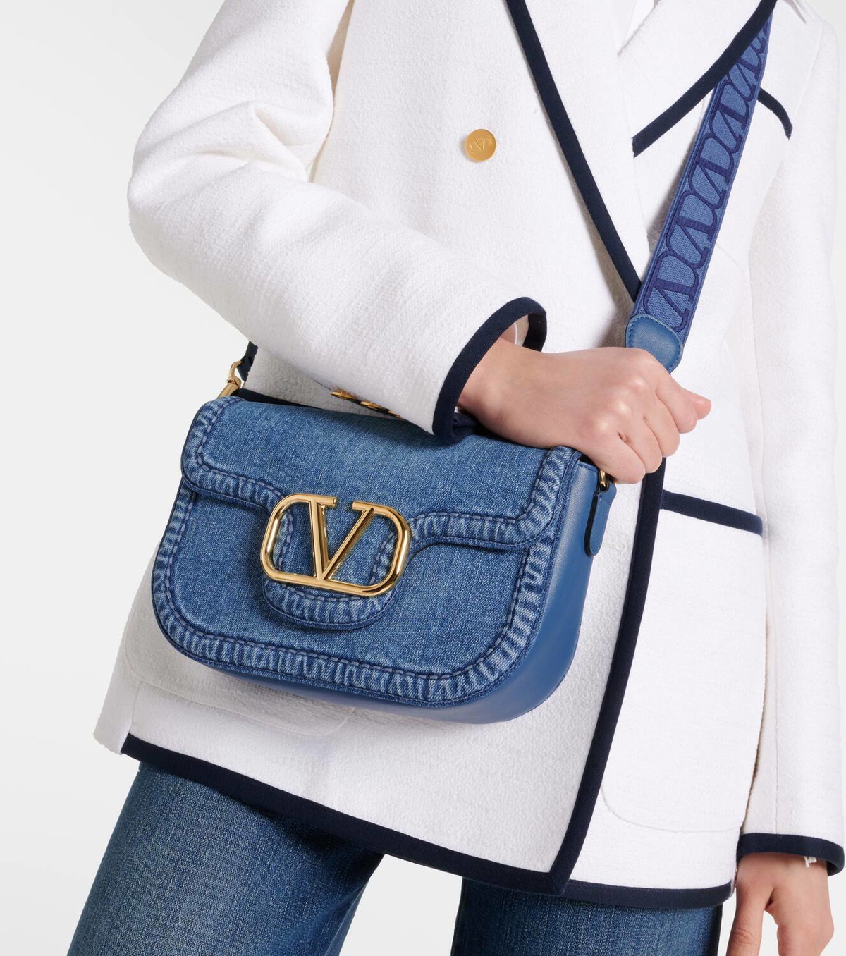 Valentino Garavani Alltime Leather Shoulder Bag | Black