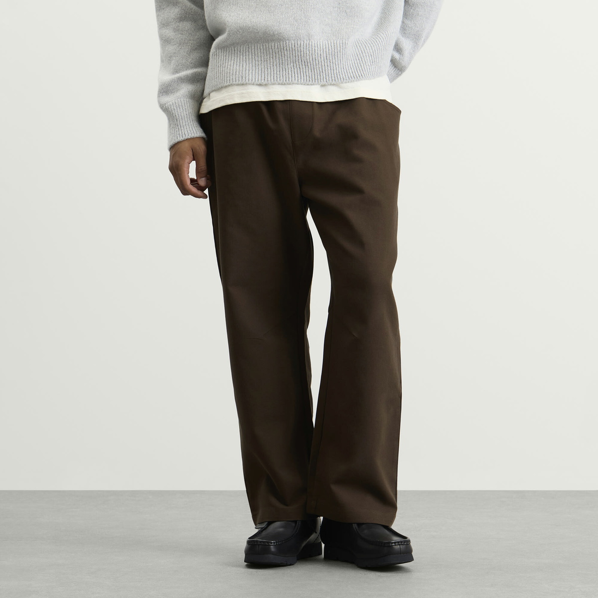 Bound Men's Relaxed William Trouser in Brown