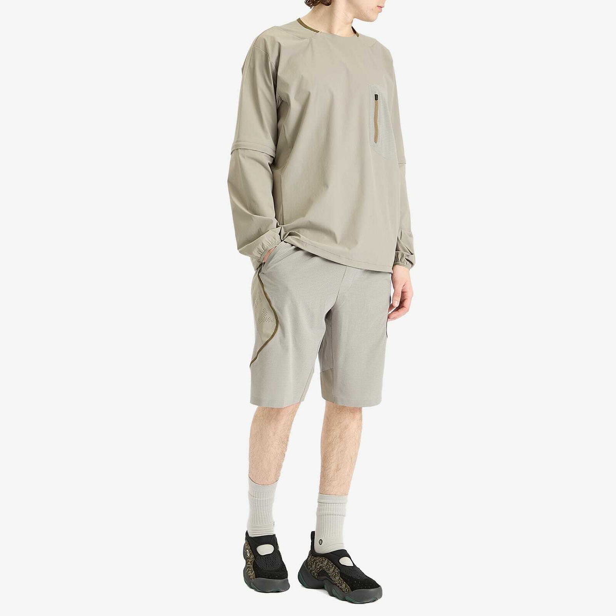Oakley Men's Latitude Flight Shorts in Boulder Green
