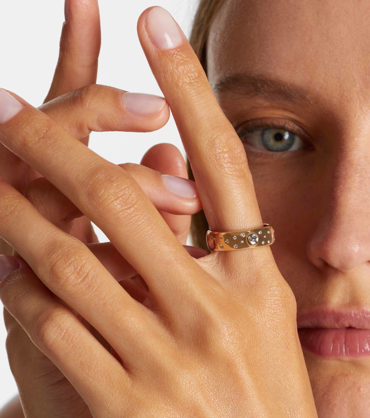 Roxanne First 14kt gold ring with diamonds