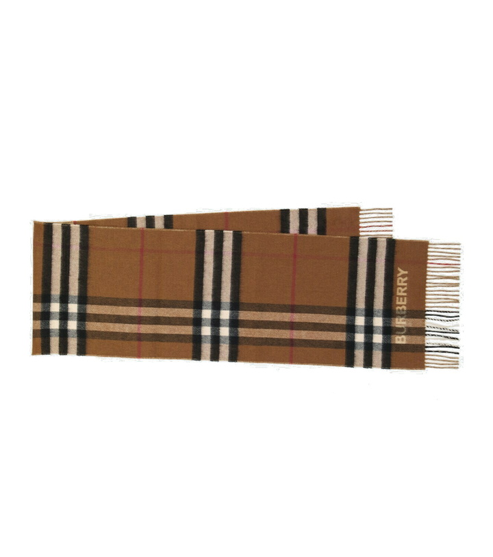 Photo: Burberry - Classic cashmere scarf