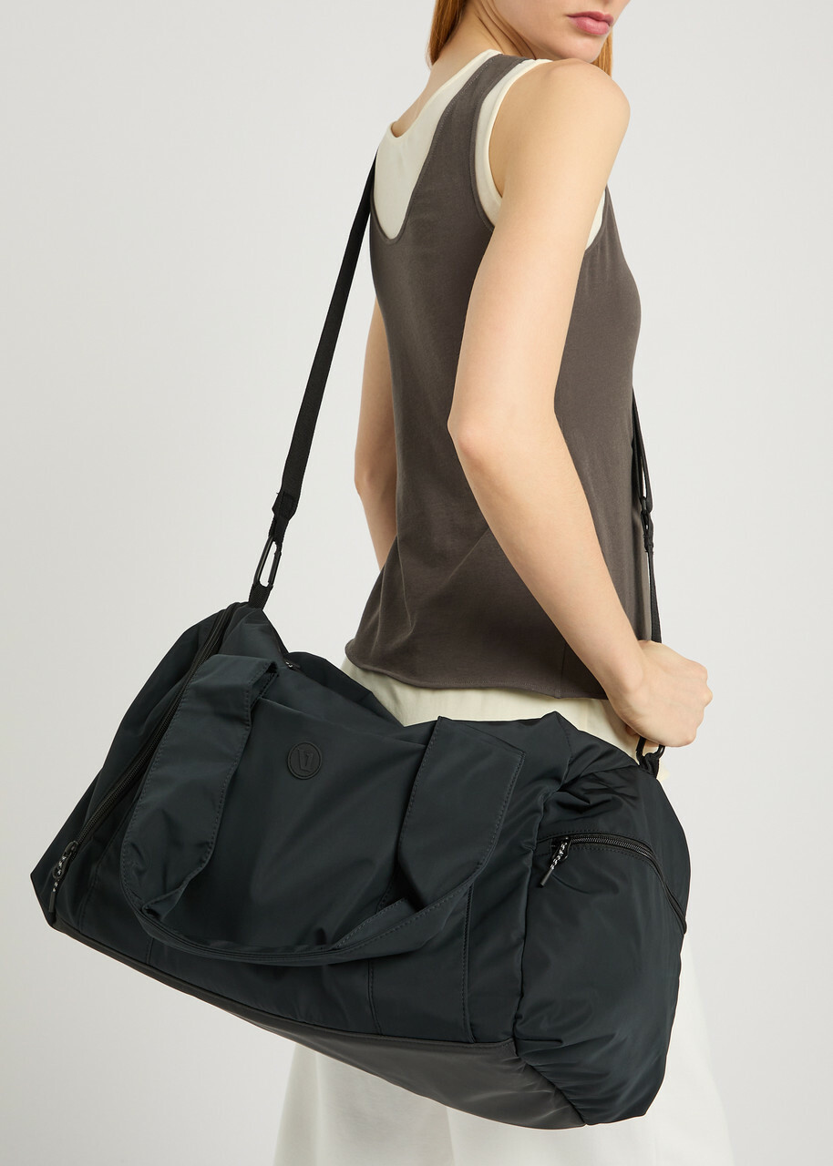 Vuori Gym 2.0 Taffeta gym bag - Black - One Size