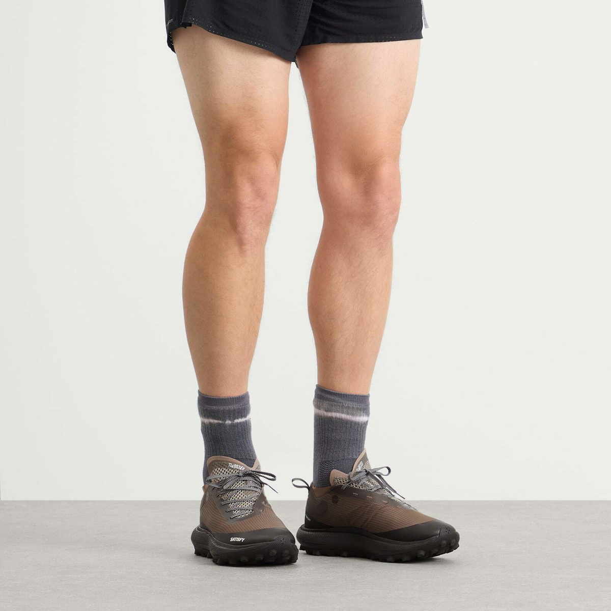 Satisfy The Rocker™ Sneaker in Falcon