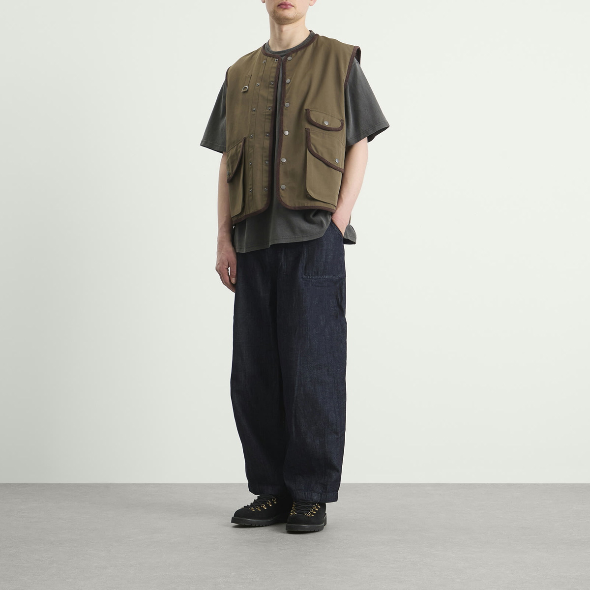 FrizmWORKS Men's Heritage Hunting Vest in Olive