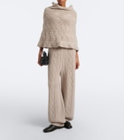 Lisa Yang Cable-knit cashmere poncho