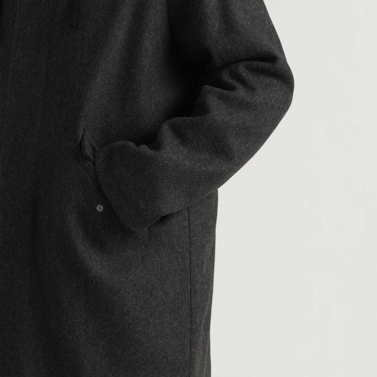 A.P.C. Men's Benoit Parka Jacket in Heathered Anthracite