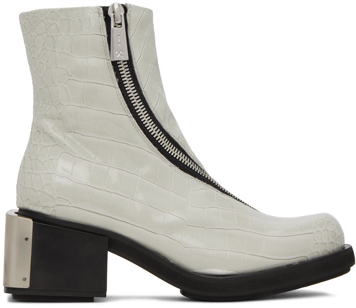 Photo: GmbH Gray Ergonomic Boots