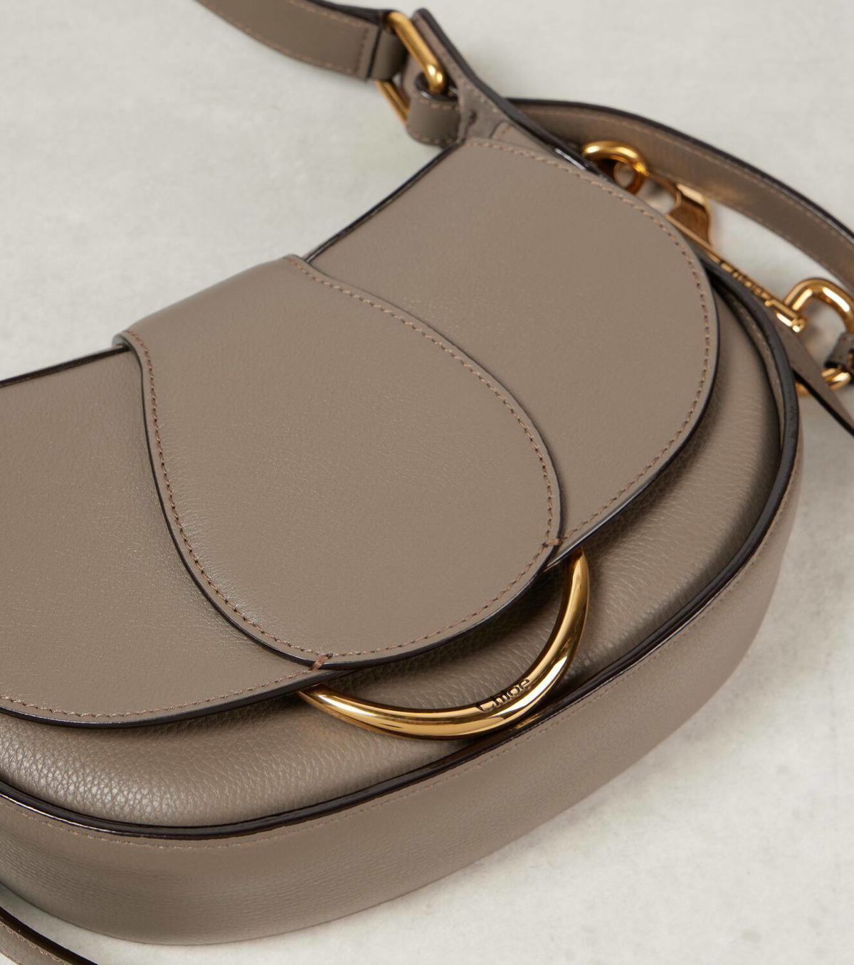 【関税&送料込】Chloe Chloe Ride Small Shoulder Bag In Leath Chloé - Small Chloe Ride leather shoulder bag - Dark Khaki