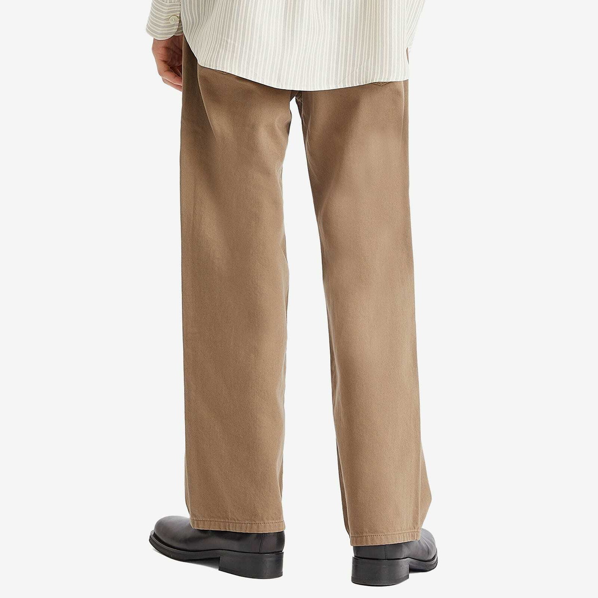 Róhe Men's Relaxed Leg Jeans in Taupe