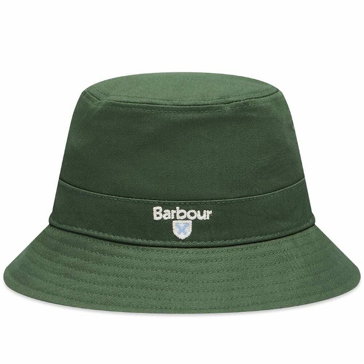 Photo: Barbour Men's Cascade Bucket Hat in Racing Green