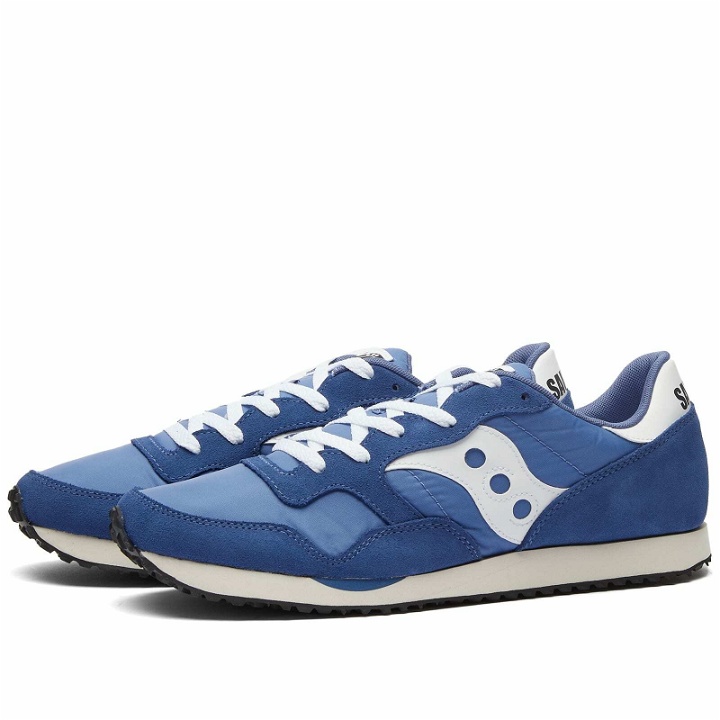 Photo: Saucony Men's Dxn Trainer Vintage Sneakers in Blue/White