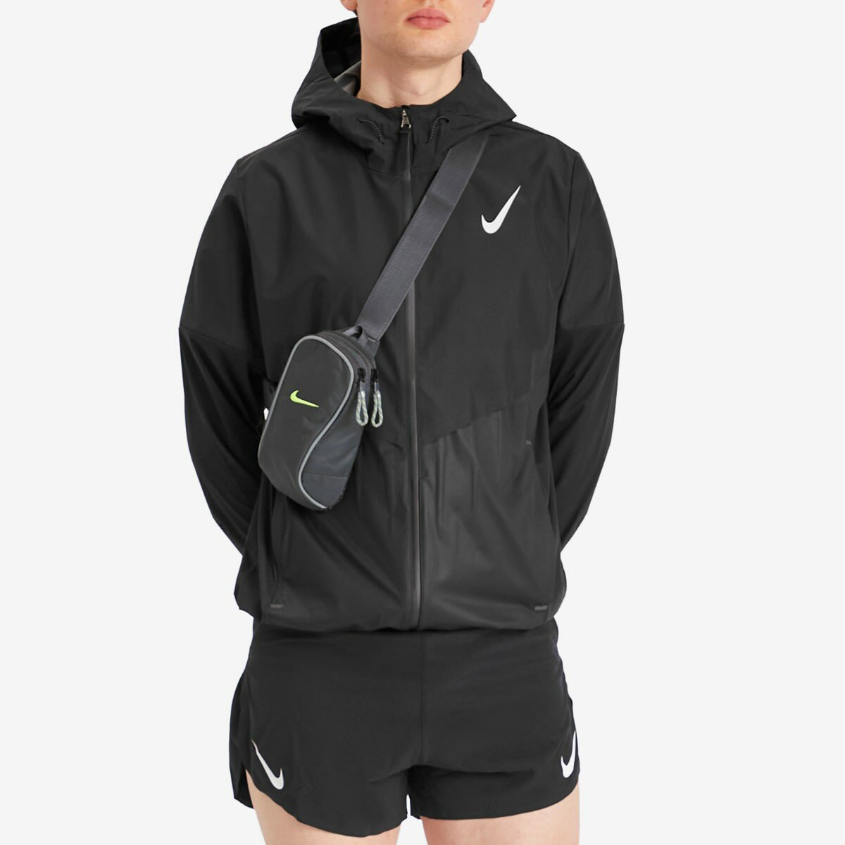 Nike Sportswear Essentials Bag in Anthracite/Smoke Grey/Volt 