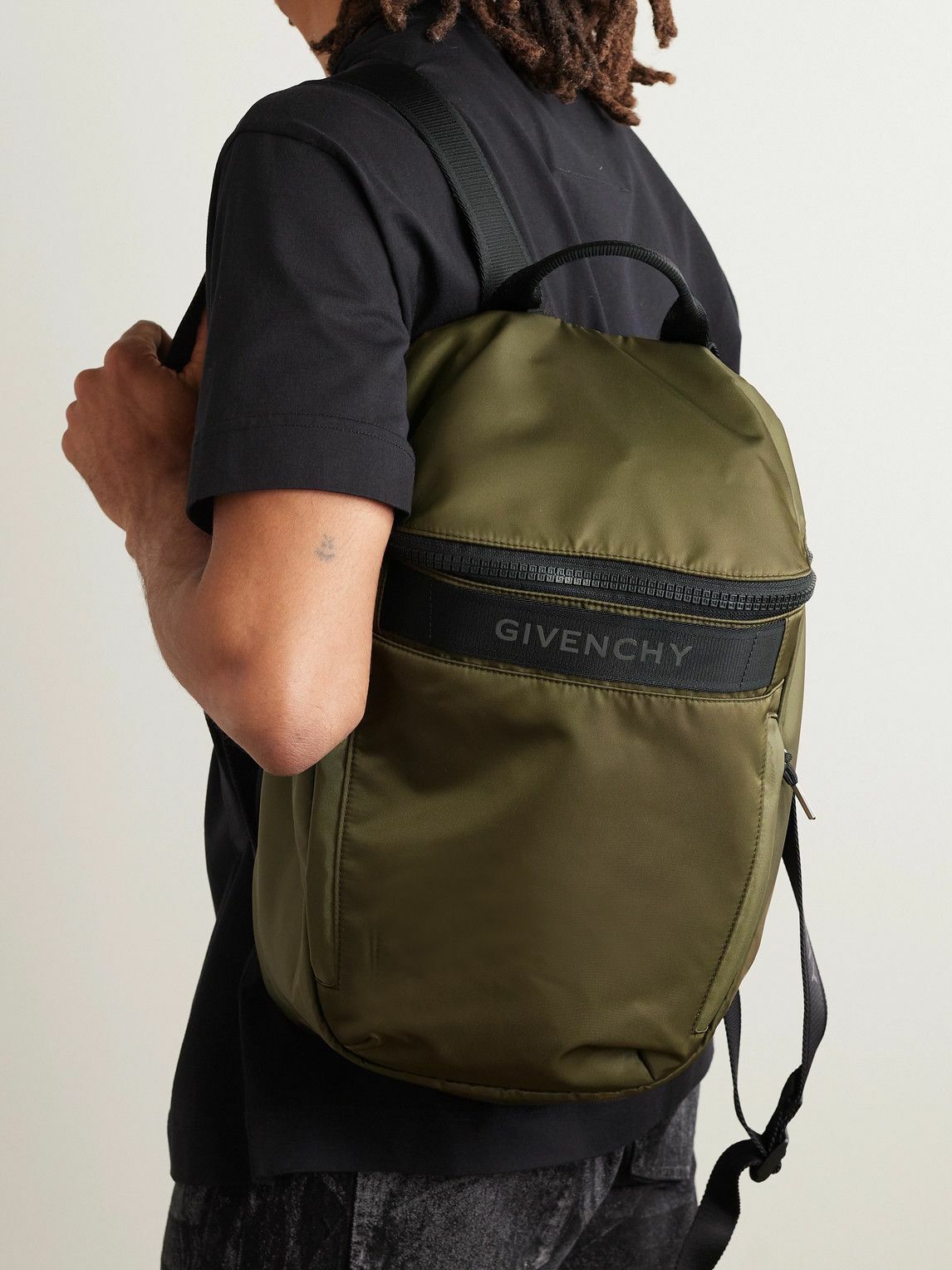【23AW NEW】GIVENCHY_men / G-Trek ナイロンバムバッグ / Khaki 23AW NEW】GIVENCHY_men / G-Trek ナイロンバムバッグ / Khaki