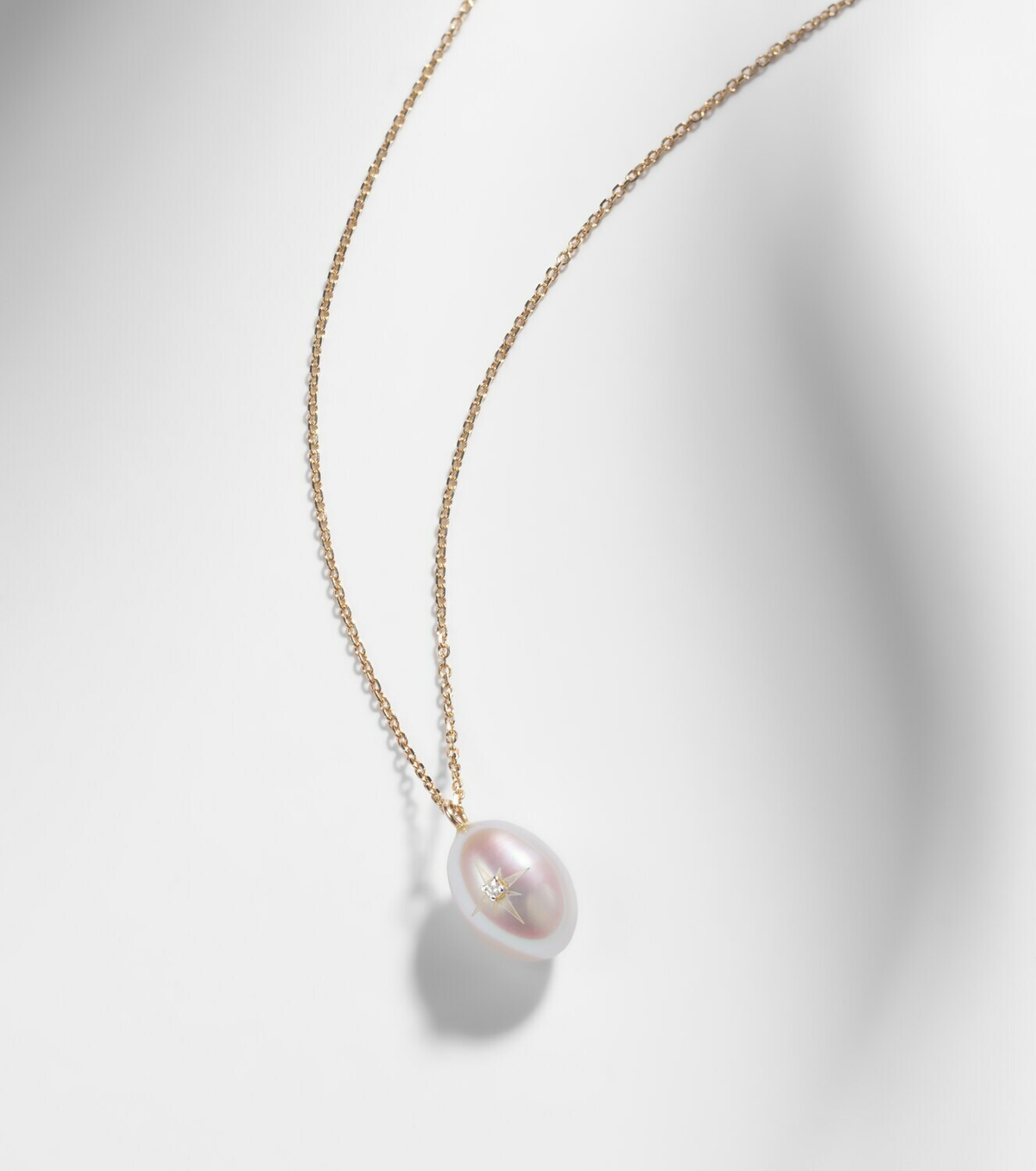 Mateo 14kt gold pendant necklace with pearl and diamond