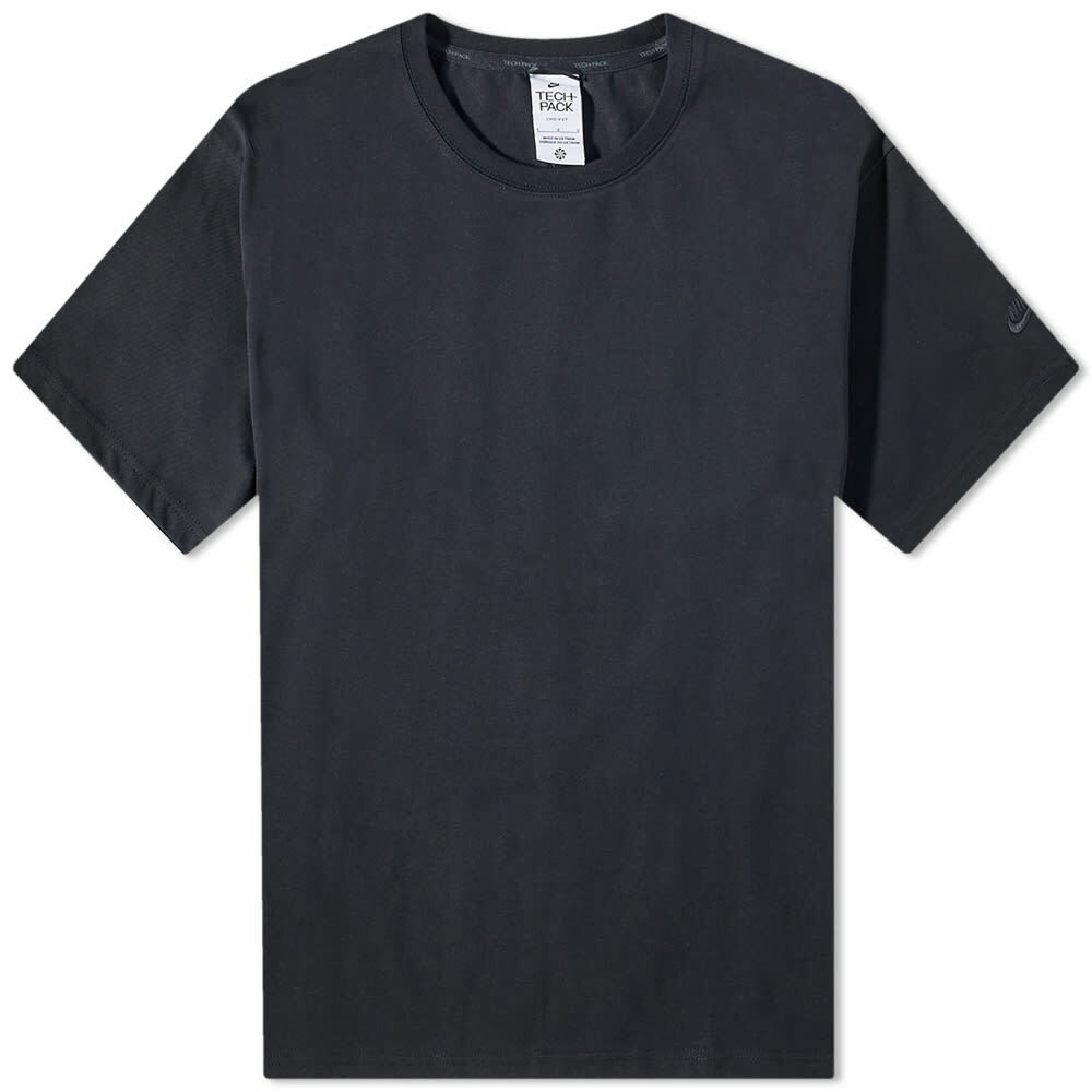 Nike Men's Teck Pack T-Shirt in Black/Anthracite Nike