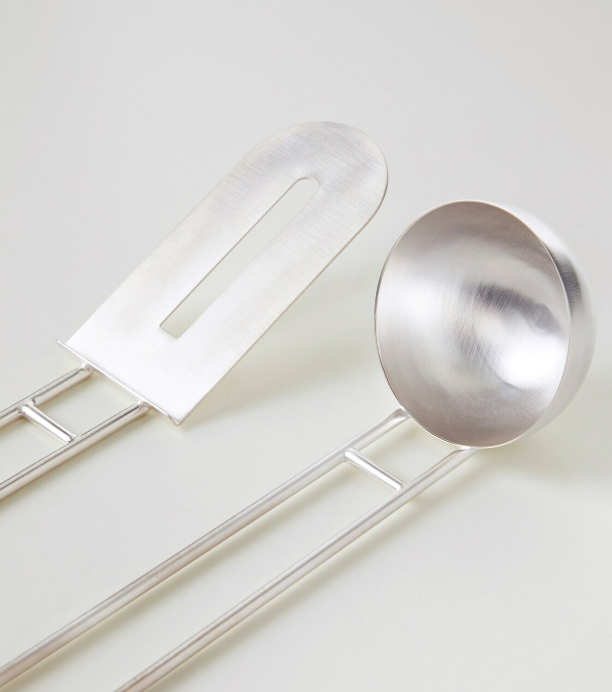 Natalia Criado Artefacto spatula and ladle set