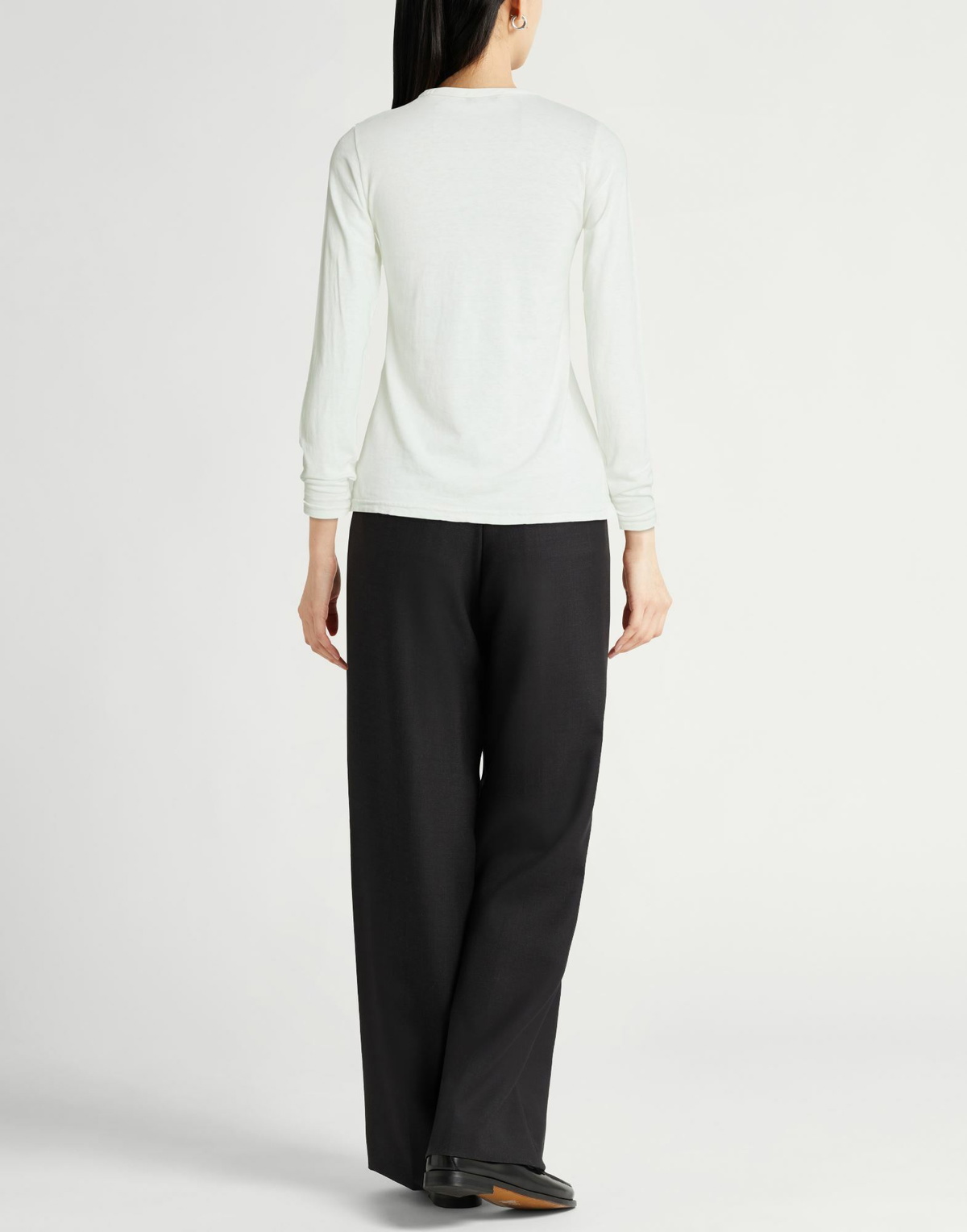 Crossley Womens T-shirt in Off white
