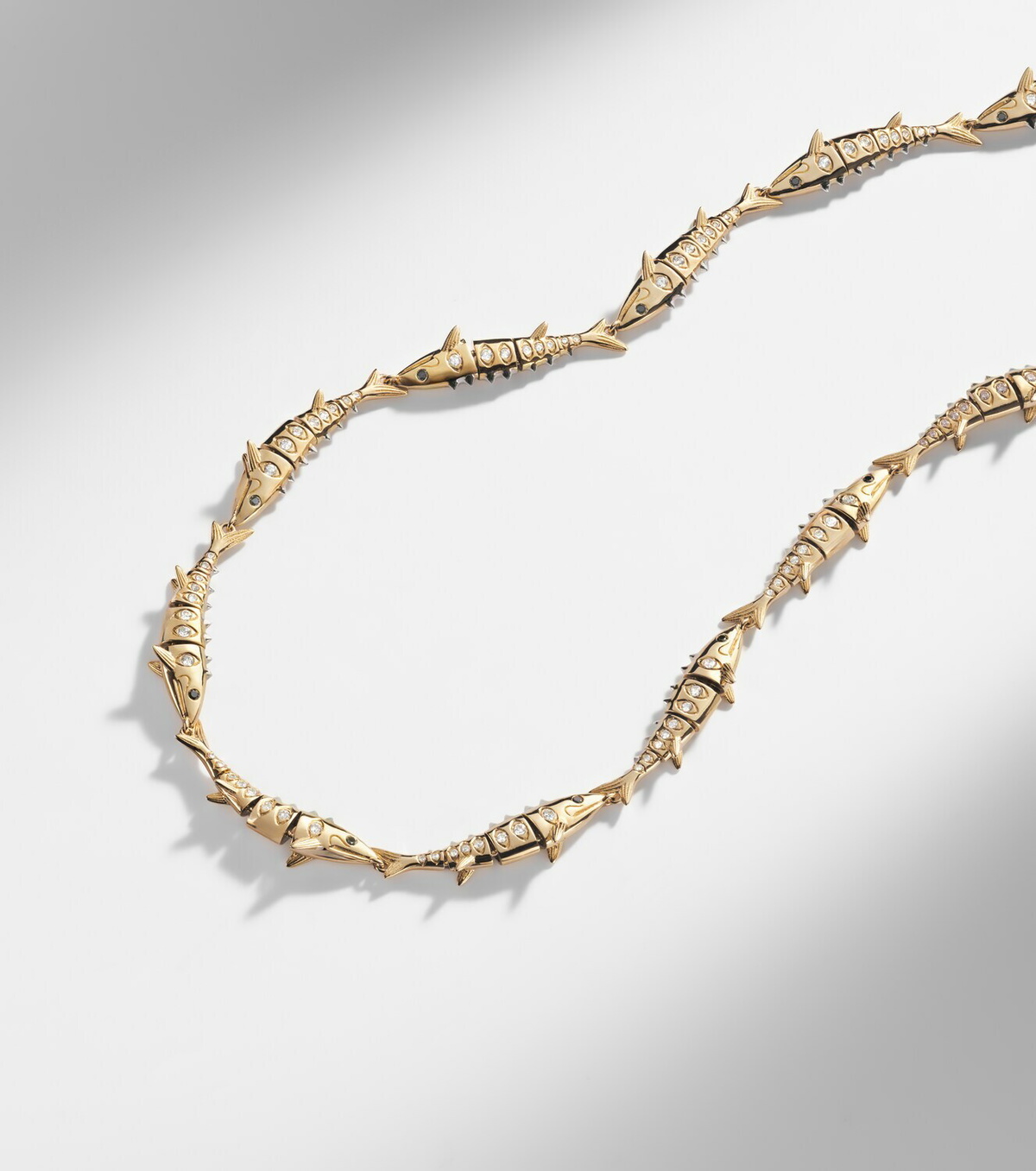 Yvonne Léon Marlin 9kt gold necklace with diamonds