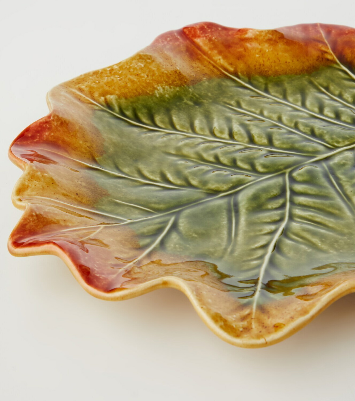 Bordallo Pinheiro Gudrun charger plate by Claudia Schiffer