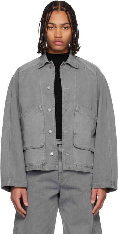Photo: LE17SEPTEMBRE Gray Garment-Dyed Hunting Denim Jacket
