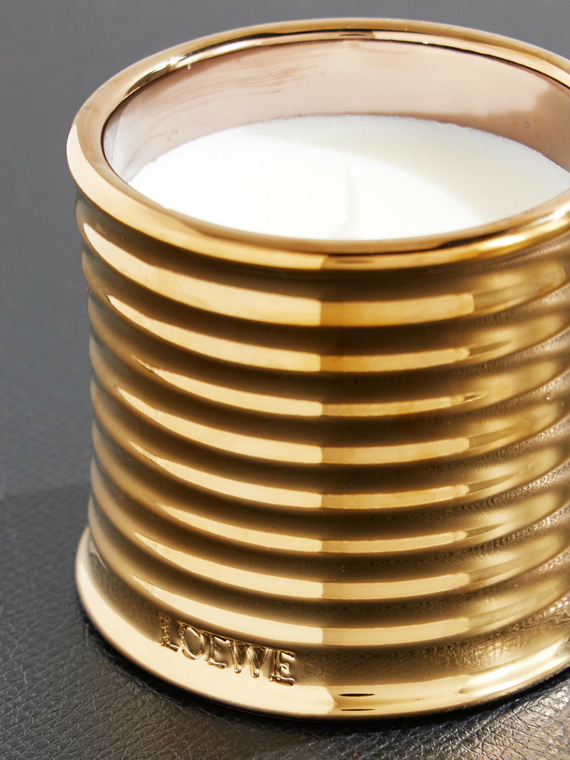 LOEWE Perfumes - Earl Grey Scented Candle, 280g - Gold