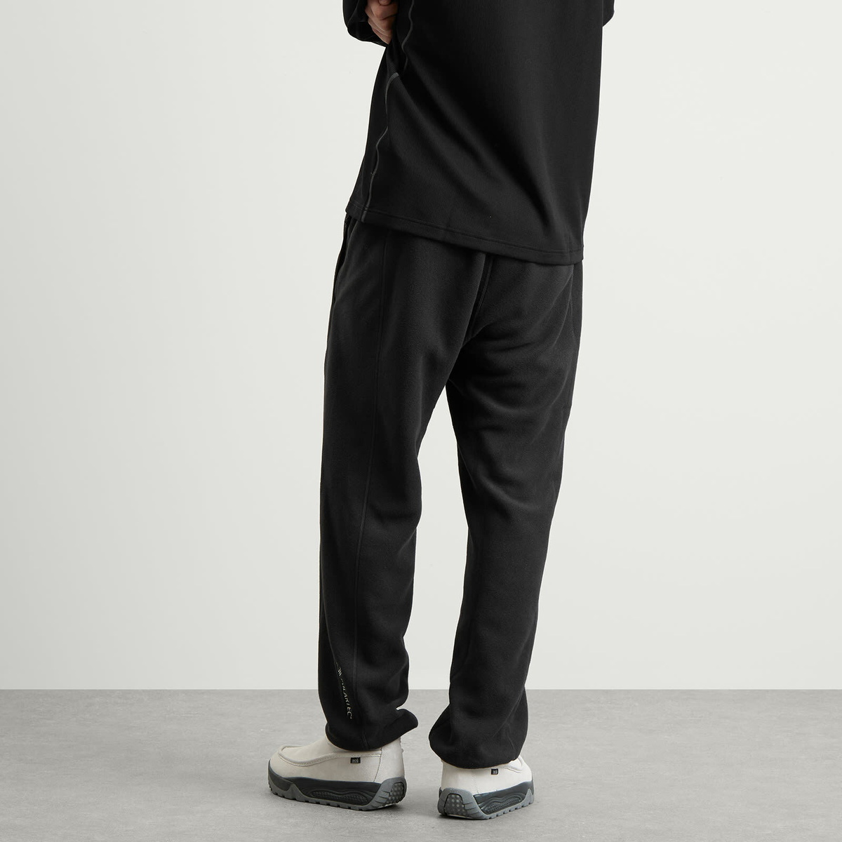 Nike Men's ACG Wolf Tree Pant in Black/Anthracite/Summit