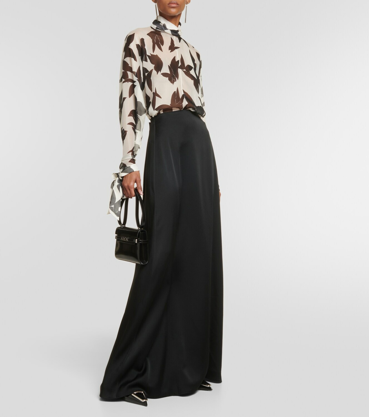 Saint Laurent Avenue 95 patent leather pumps Saint Laurent