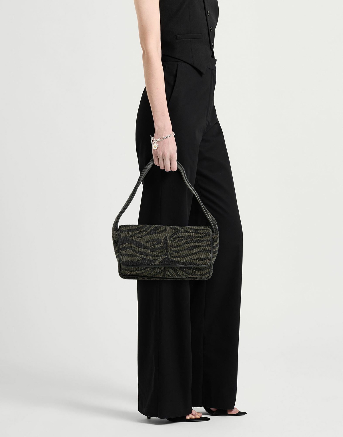 P. a.r. o.s. h. Womens Handbag Dark in Green