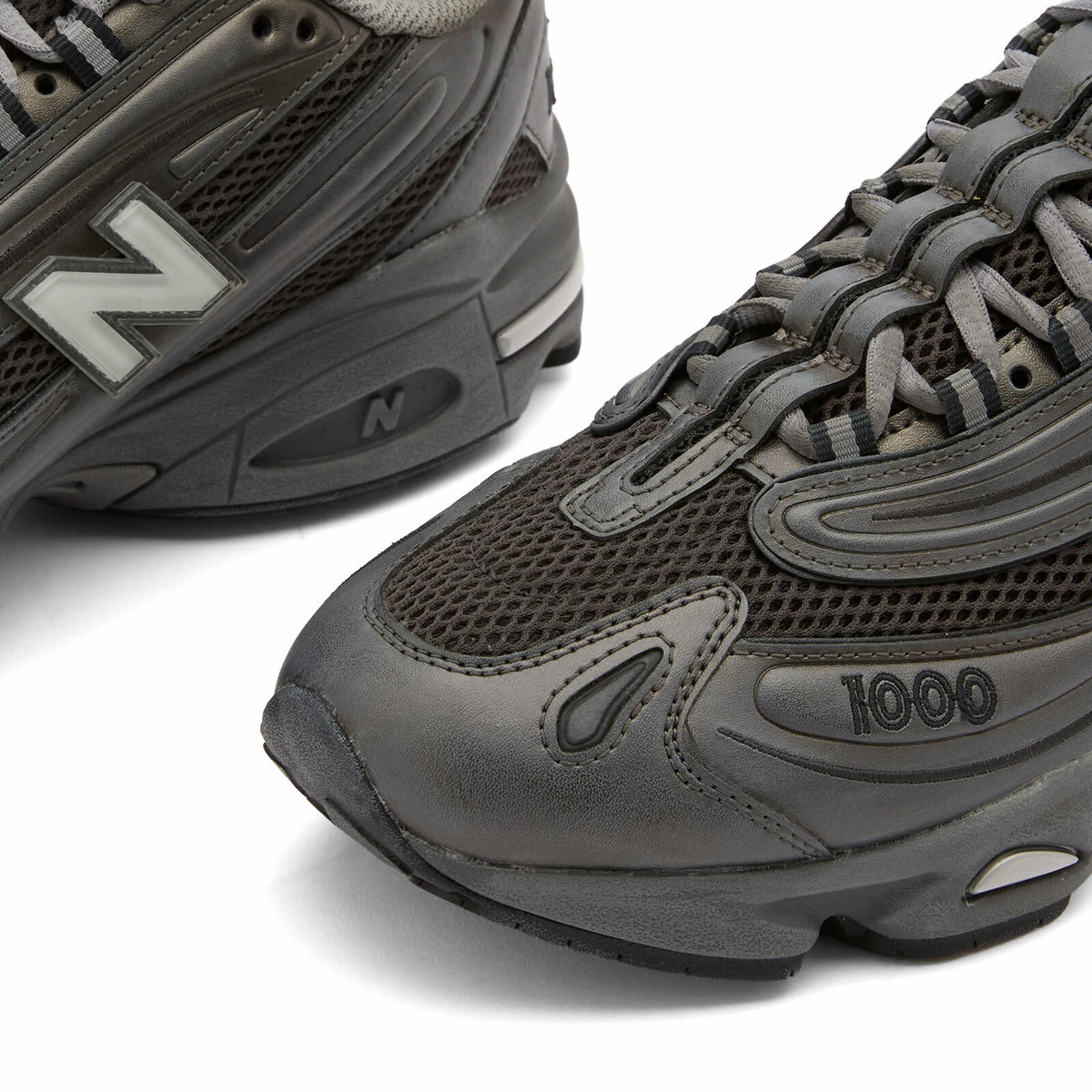 New Balance 1000 Sneaker in Black Metallic