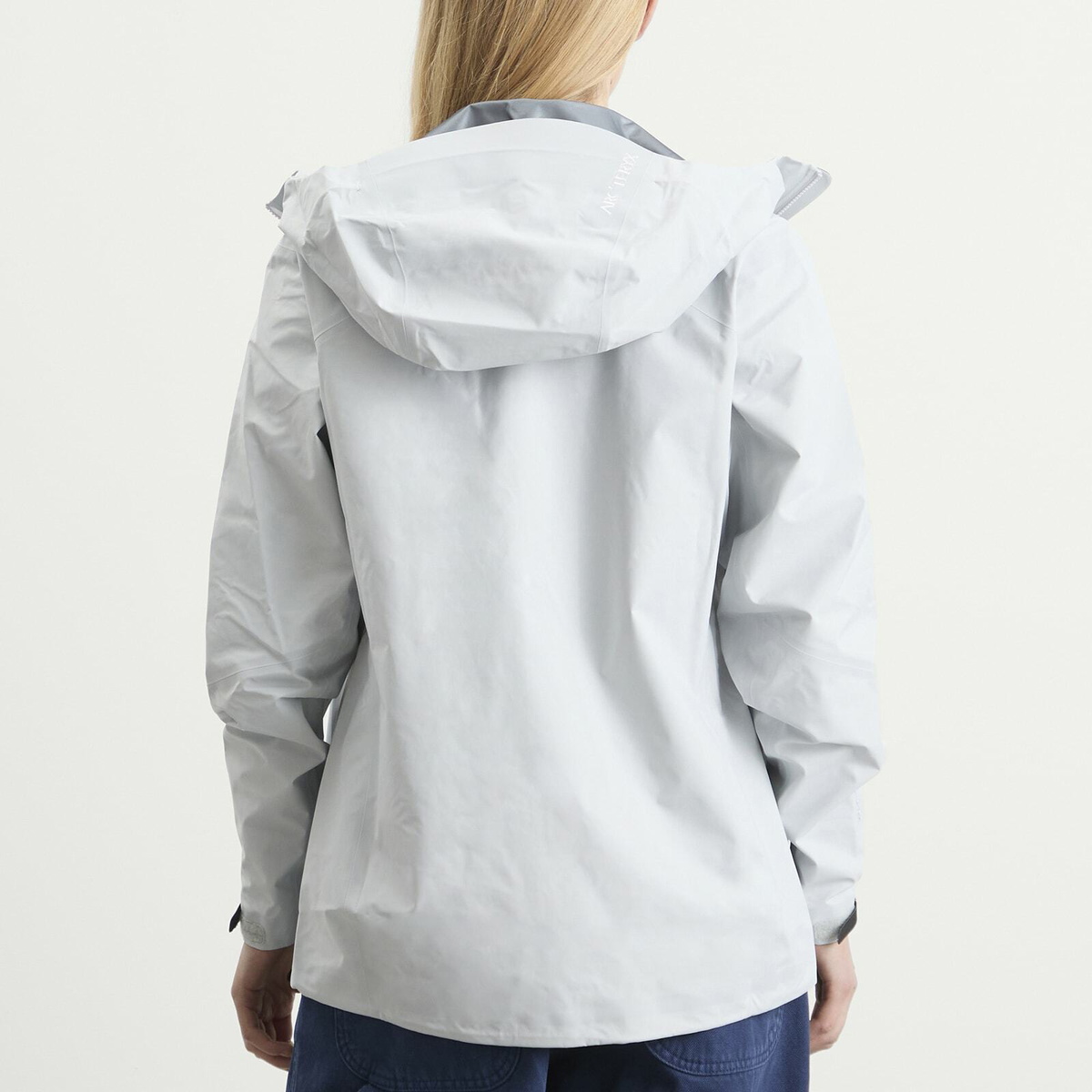 Arc'teryx Women's Beta SL Jacket W in Solitude