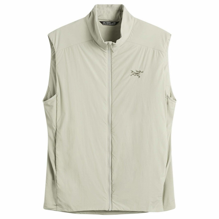 Photo: Arc'teryx Men's Atom Vest in Habitat