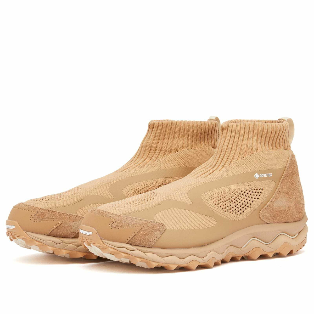 Mizuno x Nonnative Wave Mujin Gore-tex Mid Sneaker in Tiger’S Eye/White
