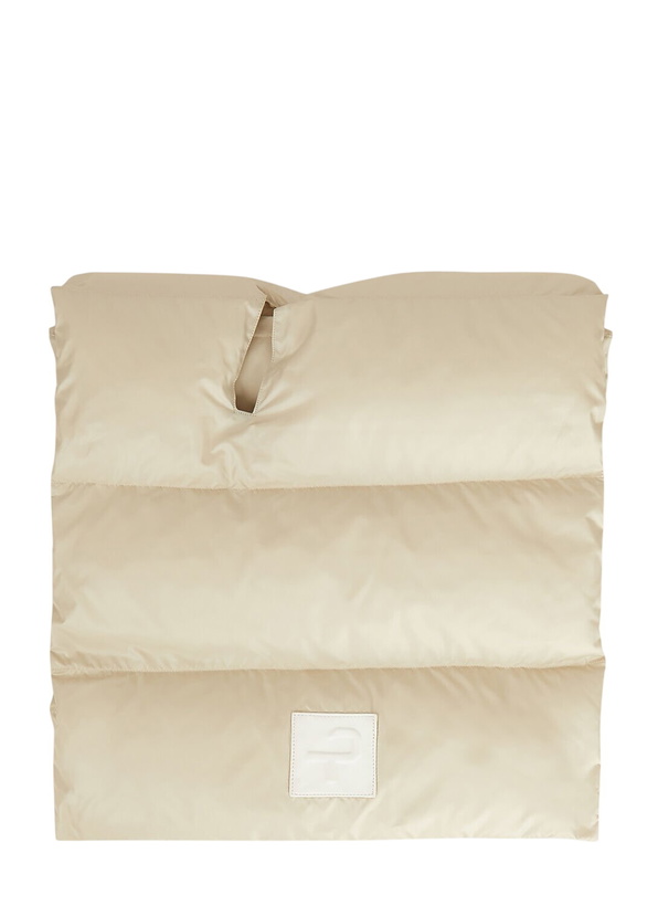 Photo: Common Leisure Puffer Blanket Scarf