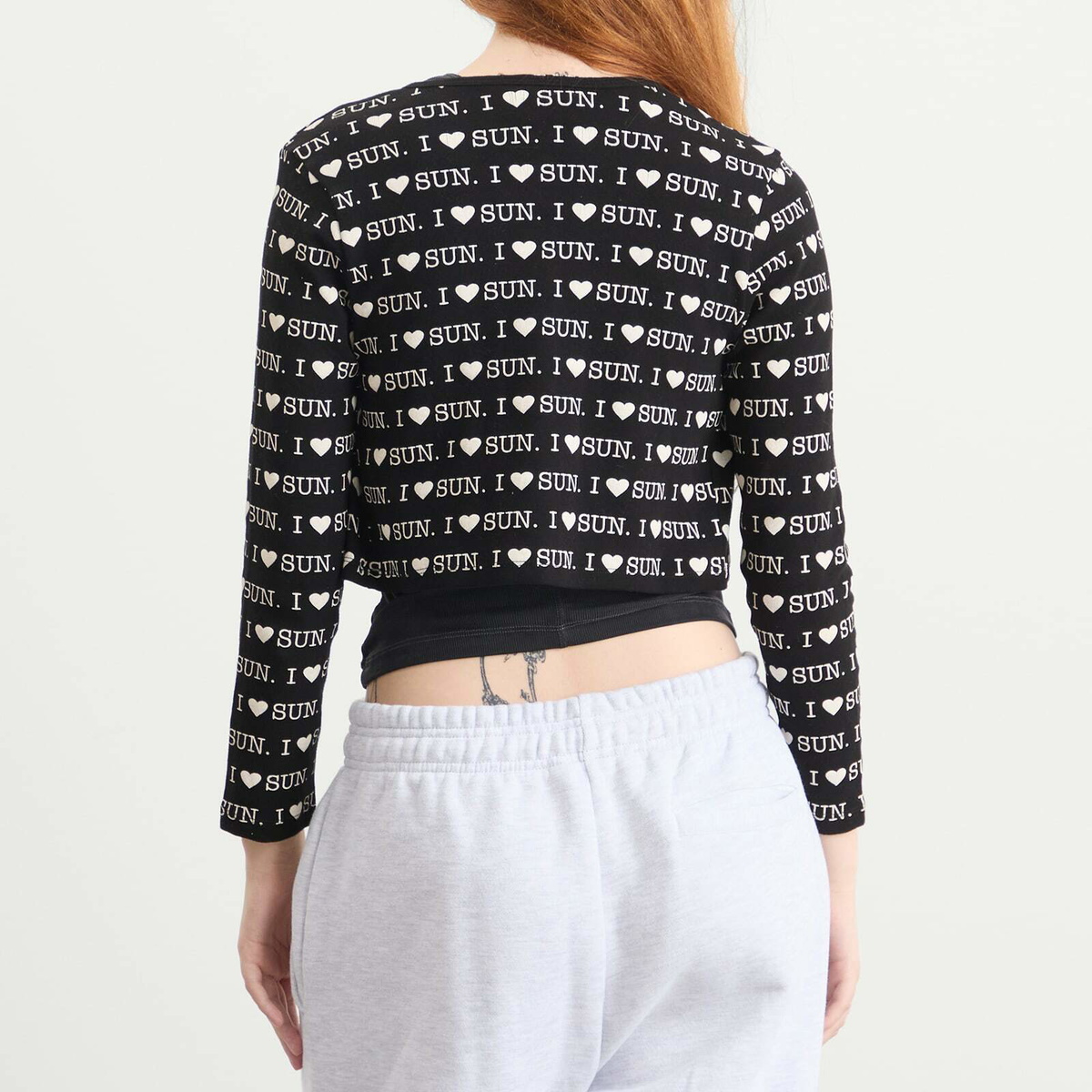 SUNDAYFRUITMARKET Women's I Love Sun Cardigan in Black
