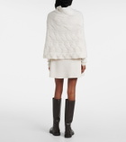 Lisa Yang Evanna cable-knit cashmere cape