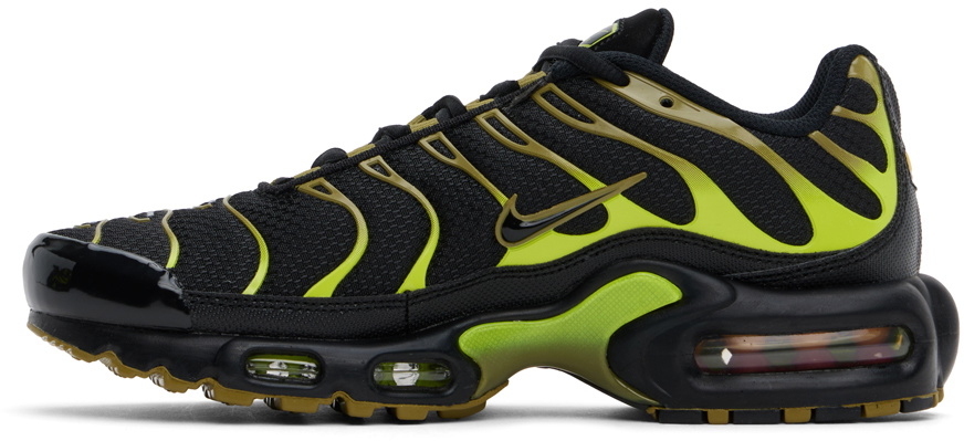 Nike Black & Green Air Max Plus Sneakers