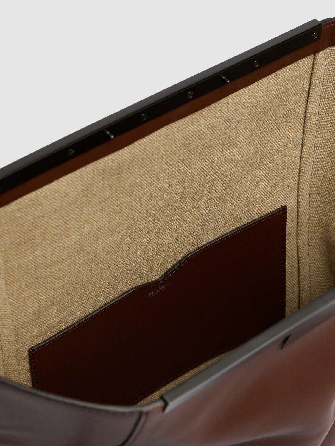 【Max Mara】CLASPS EXTRA-SMALL LEATHER CLUTCH BAG Max Mara MAXMARACLASPXS Extra-small leather clutch bag