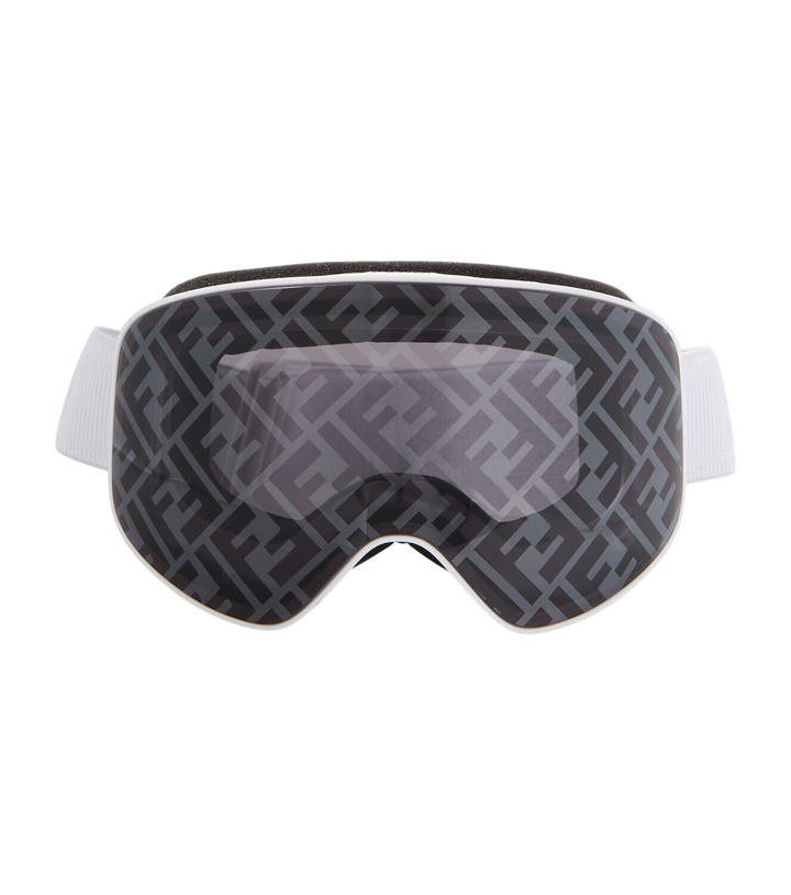 Photo: Fendi Logo ski goggles