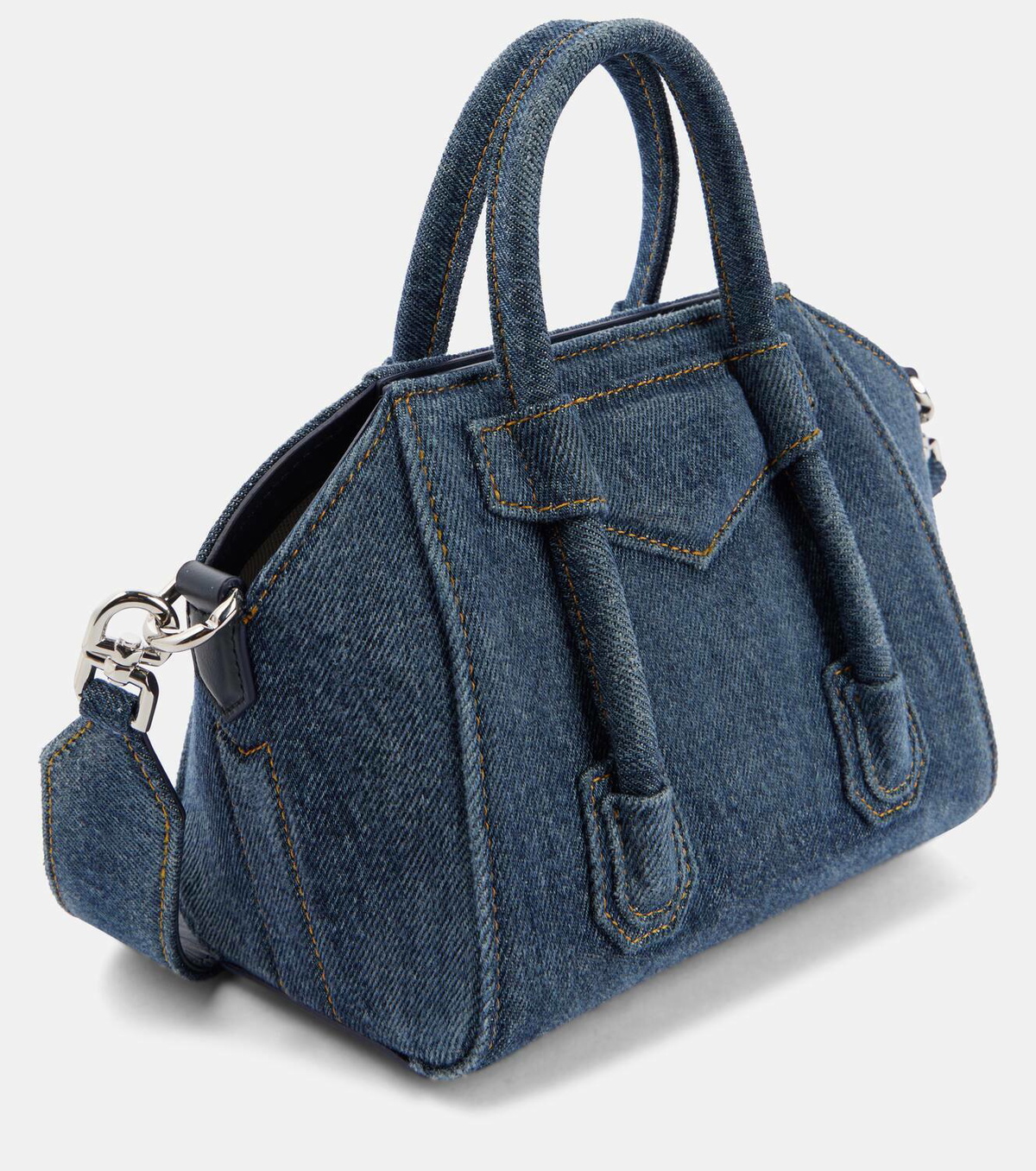 【GIVENCHY】Antigona Lock Toy デニム バッグ Givenchy Antigona Lock Toy Top-Handle Bag in Denim | Neiman