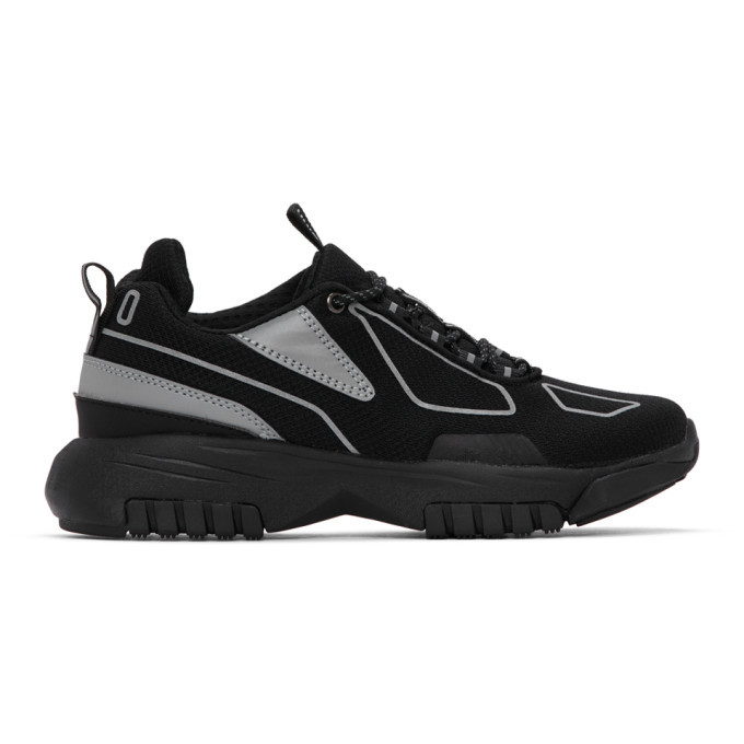 Photo: all in Black XOX Sneakers