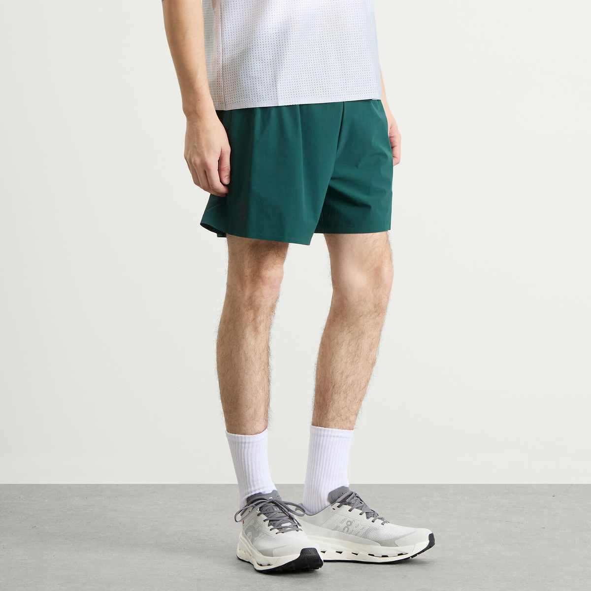 ON Men's 5" Performance Shorts in Spirulina