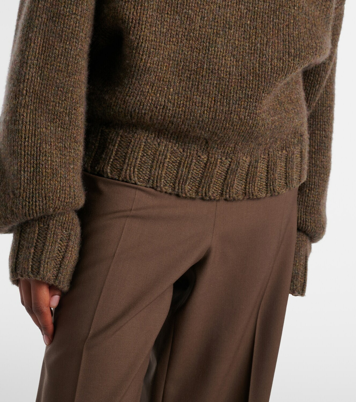 Khaite Gemma oversized cashmere sweater