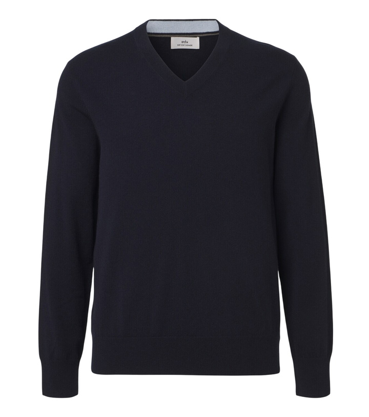 Photo: Arch4 Mr Harrison cashmere sweater