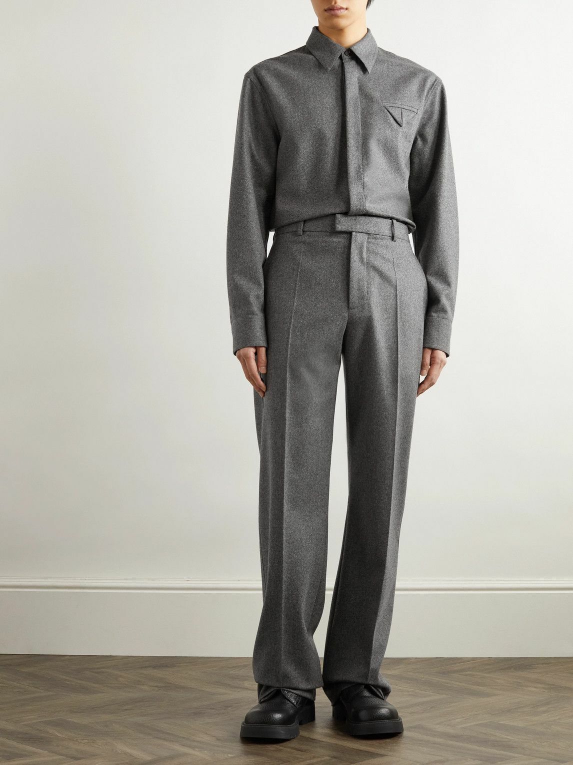BOTTEGA VENETA ラガーシャツ ブラック/ホワイト/ブラウン S ボンデッドレザー シャツ のために メンズ で シール | Bottega Veneta JP