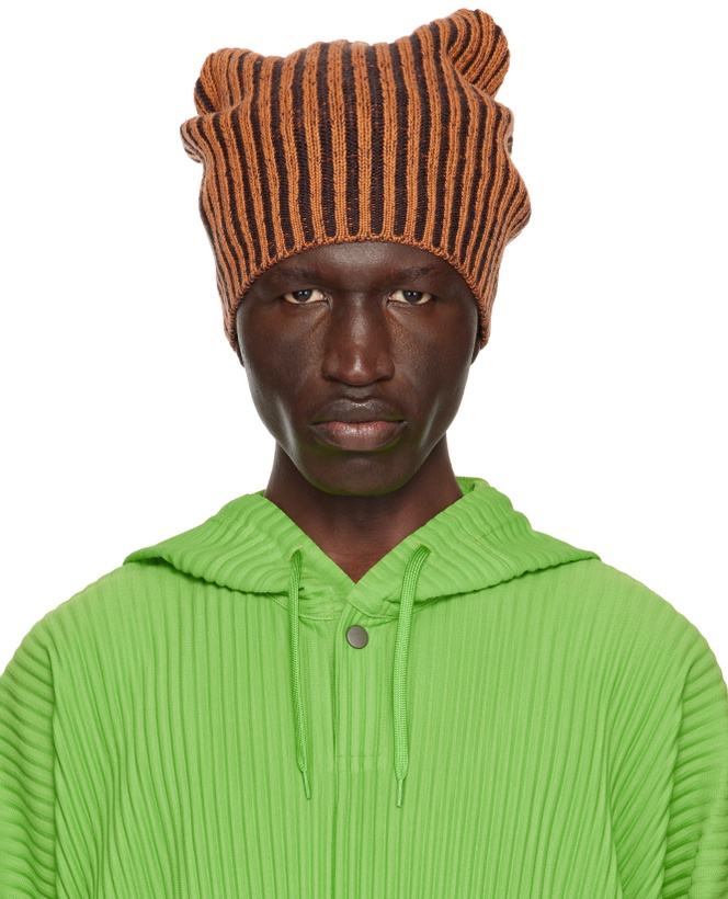 Photo: HOMME PLISSÉ ISSEY MIYAKE Orange Ronan Bouroullec Edition RB_Drawing Beanie