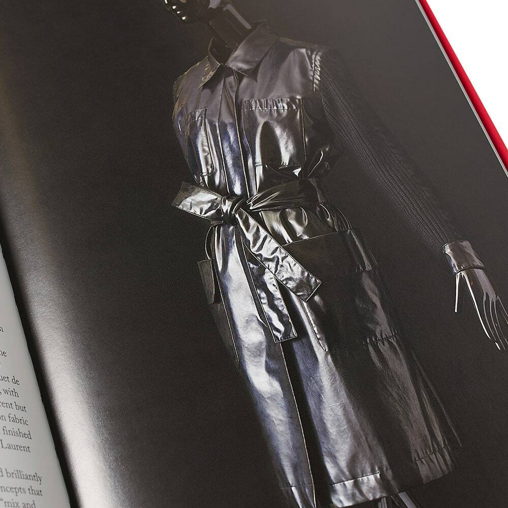 Publications Yves Saint Laurent in Florence MÃ¼ller