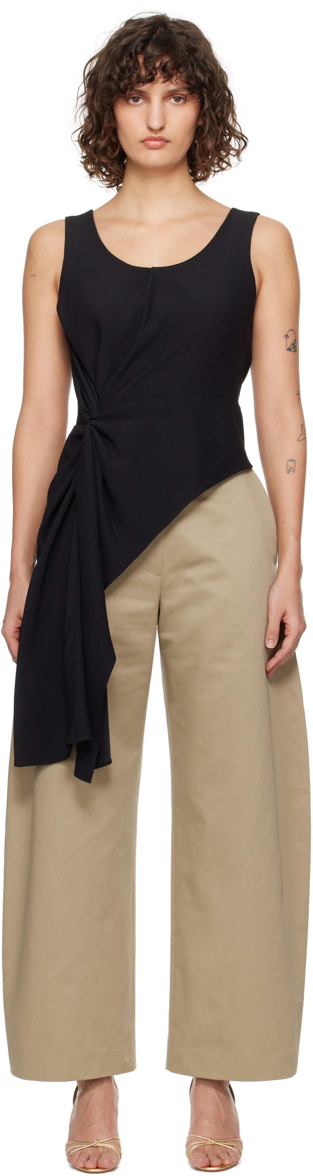 RECTO Black Asymmetric Twisted Top