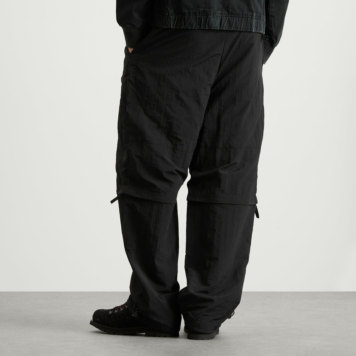 Umbro Men's Zip Off Loose Fit Pants in Black Umbro