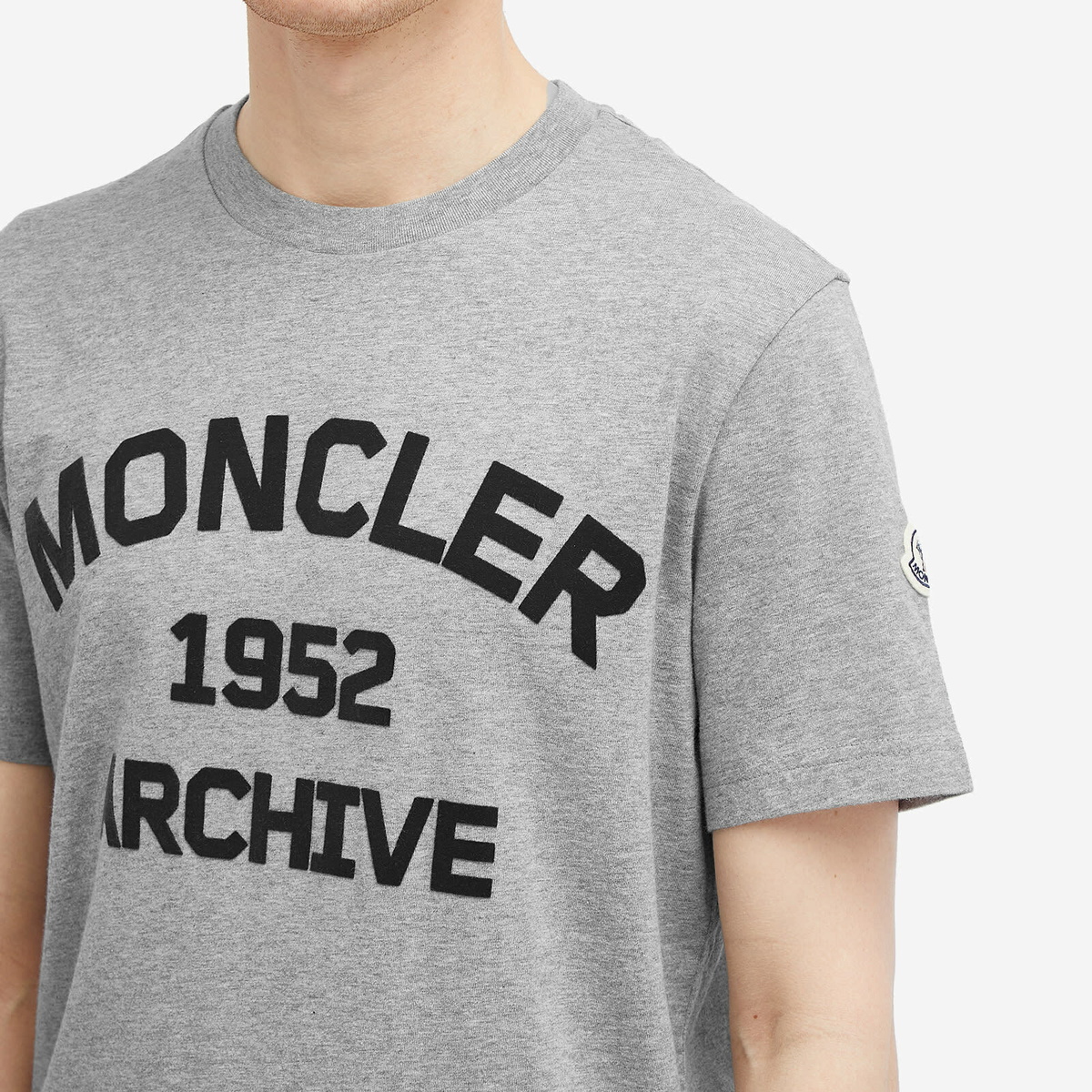 MONCLER 1952 RESTRICTED AREA Tシャツ S 10T 2 Moncler 1952 Logo T-Shirt in Orange | LN-CC