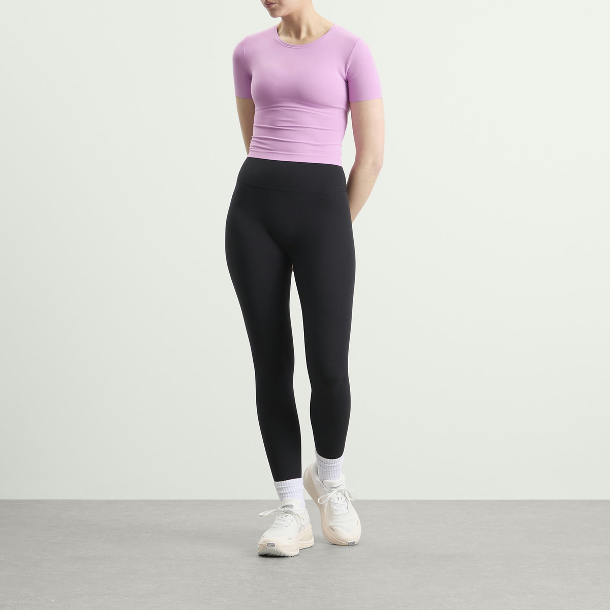 Nike Women's Zenvy Dri-Fit Short Sleeve T-Shirt in Lt Magenta/White